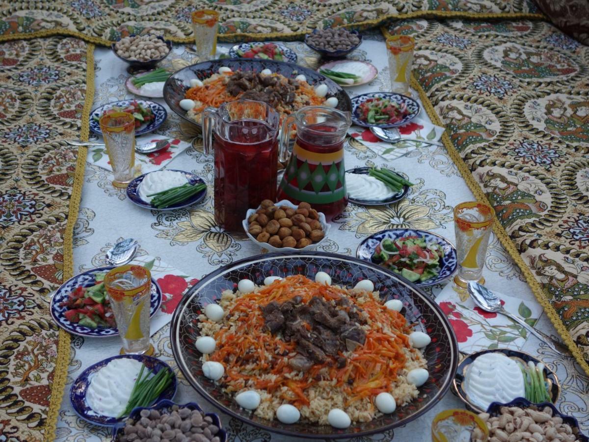 Nurobod Guesthouse Bukhara Eksteriør billede